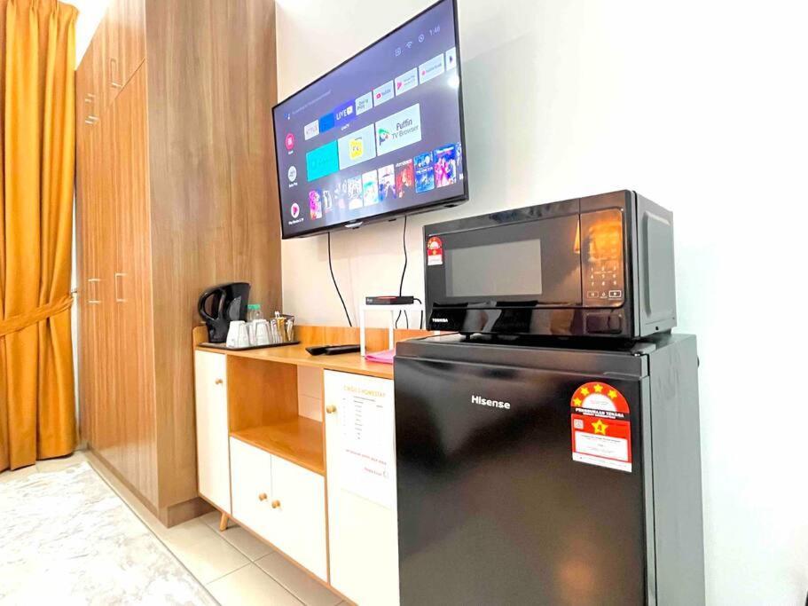 Alanis Studio Suite {Shortstay} Сепанг Екстериор снимка